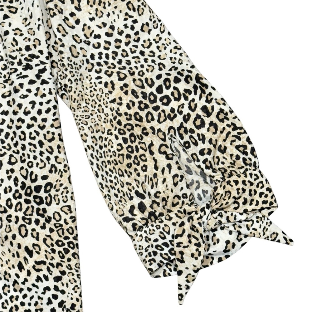 Chico’s Animal Print Top Size 2 - Picture 5 of 5